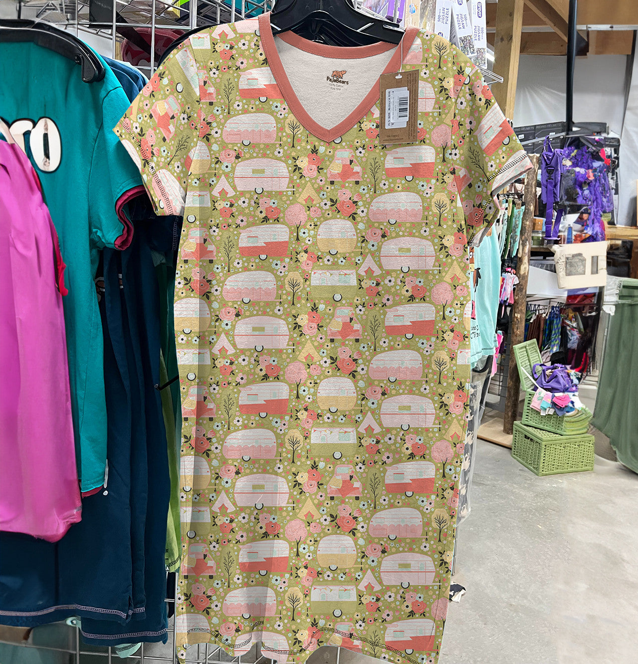 Camping PajabearsĀ® V-Neck Nightshirts Flowery Journey Tn22