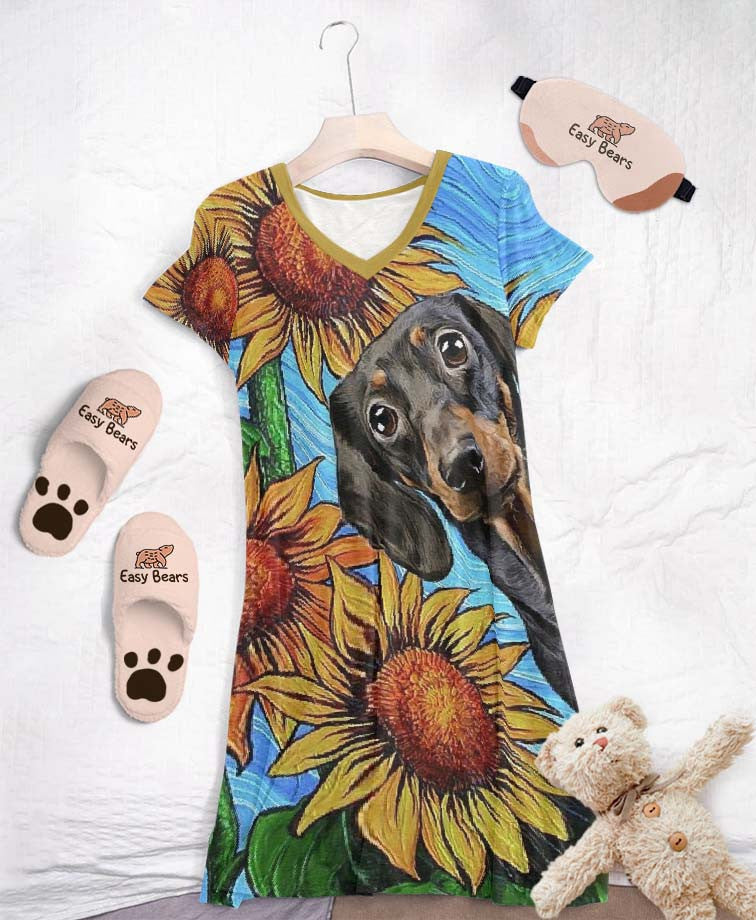 Dachshund PajabearsÂź V-Neck Womenâs Nightshirts With Sunflowers Qa55