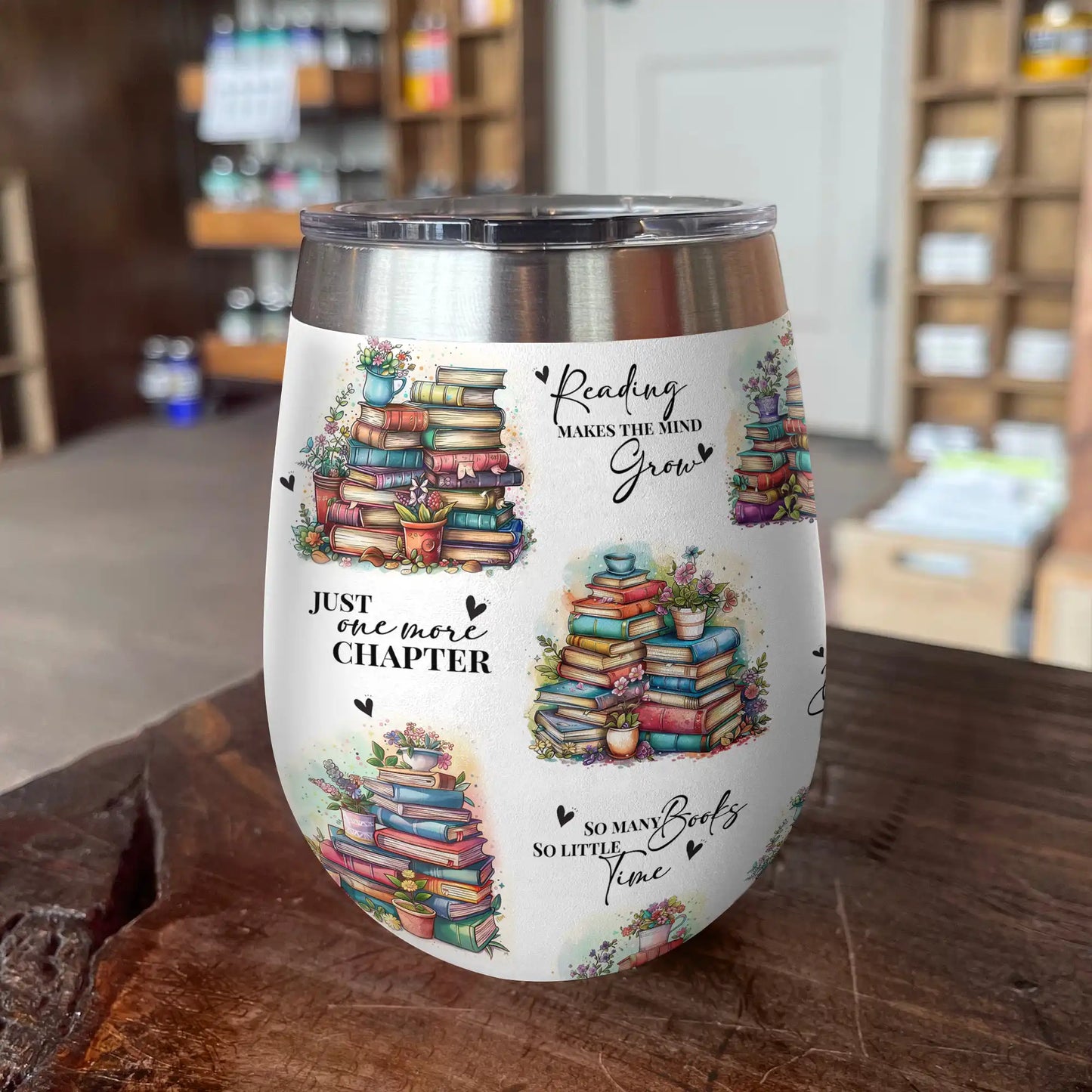 Verre à vin brillant Inspiration de lecture à partir de livres