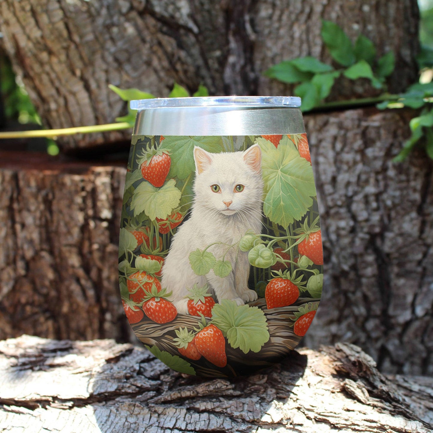 Glänzender Weinbecher Beere Purr-fect