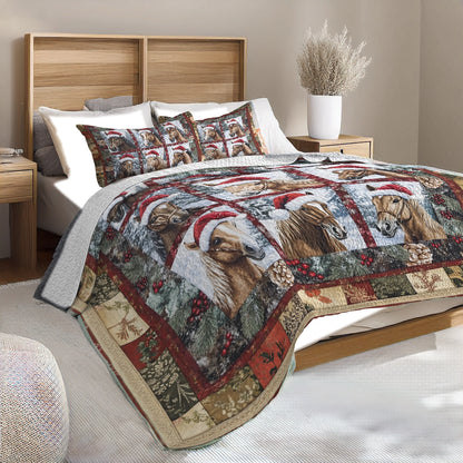 Shineful All Season Quilt 3-Piece Set - Equestrian Christmas