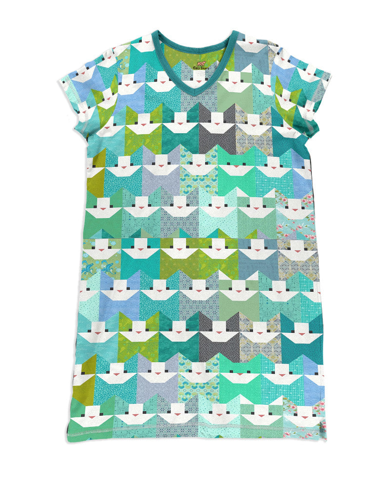 Cat Quilting Shineful® V-Neck Nightshirts 02 Hg23 S / Green Cats