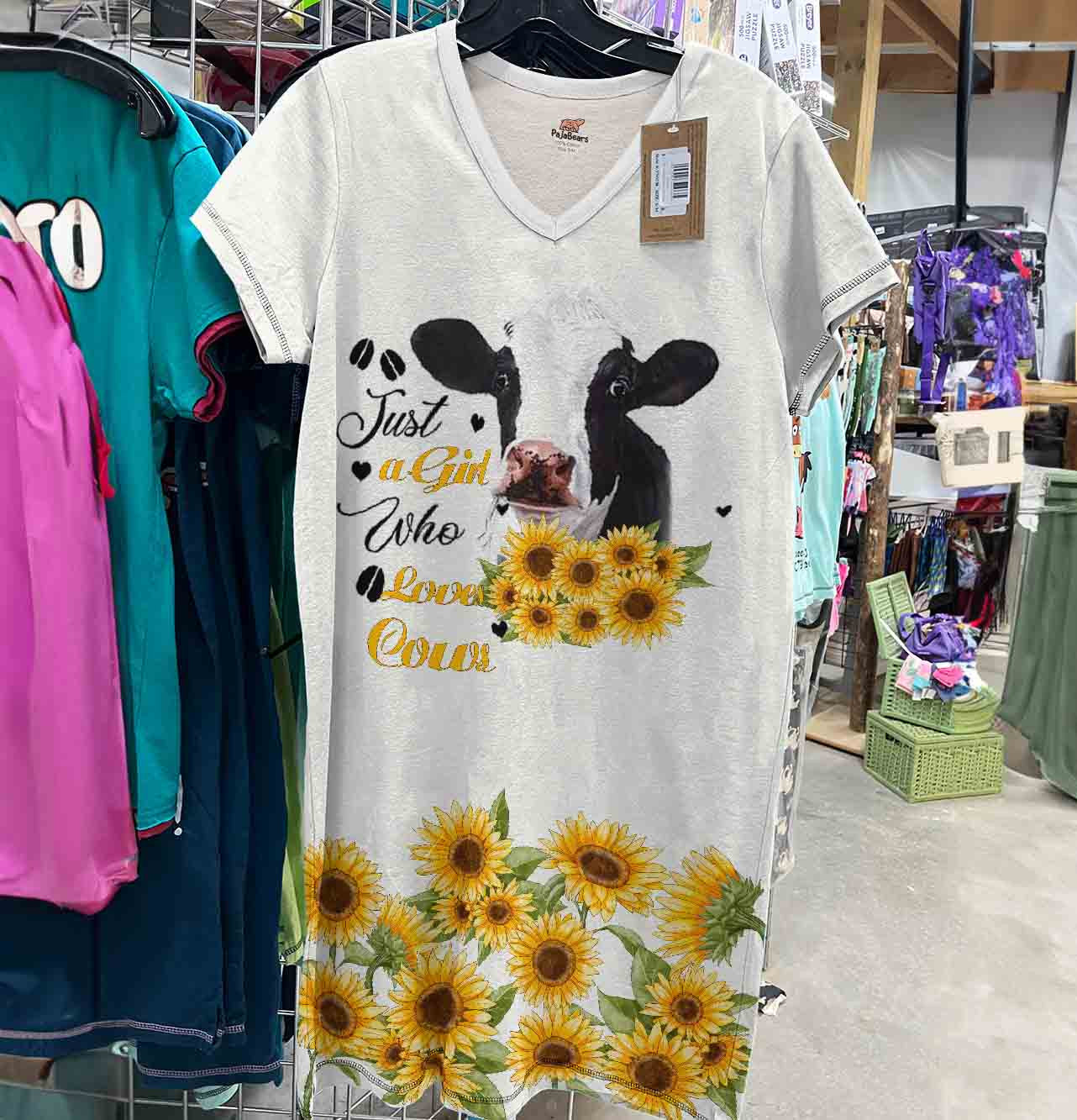 Cow Pajabears® V-Neck Women’s Nightshirts Just A Girl Who Loves Cows Qa55