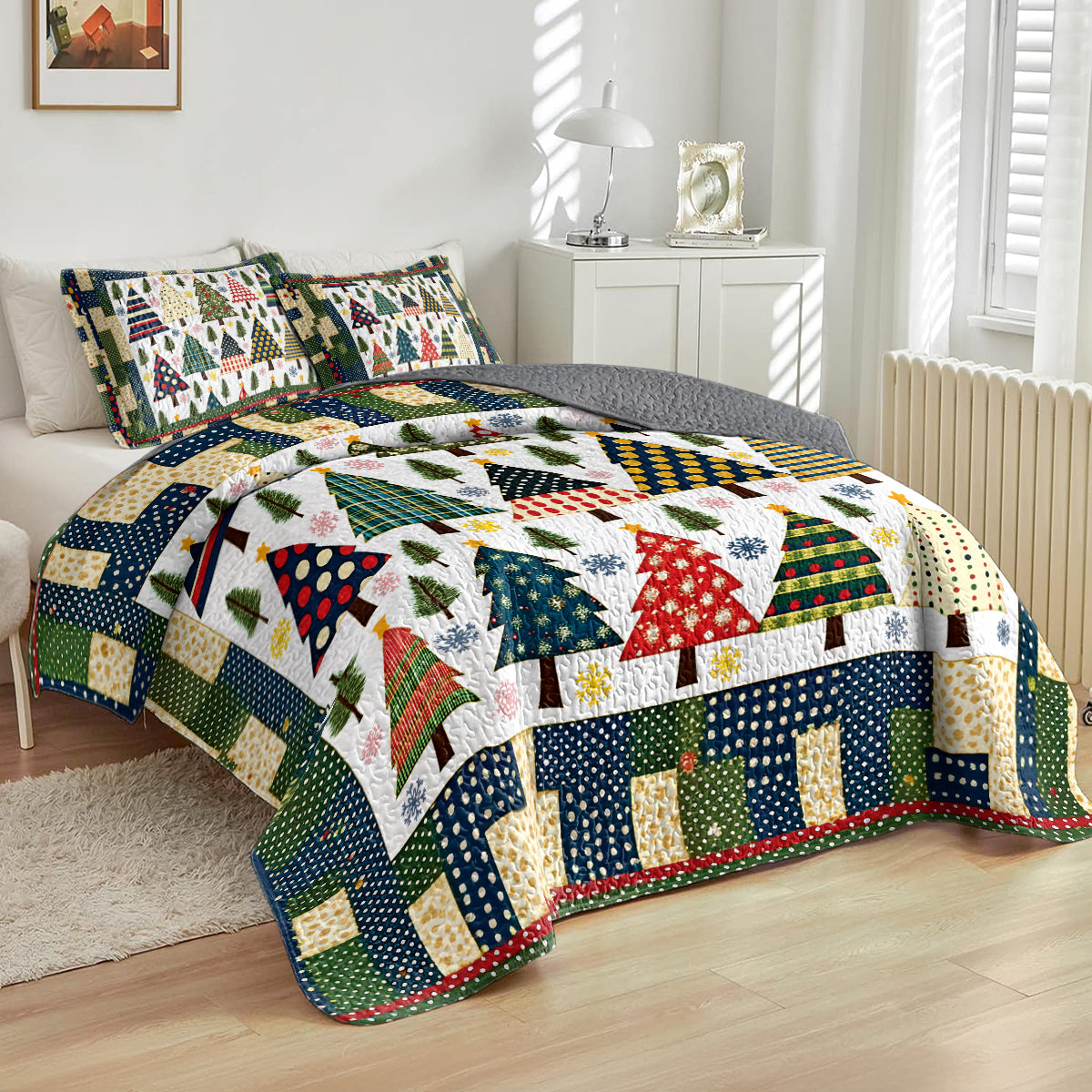 Shineful All Season Quilt 3-Piece Set - Festive Forest Quilt