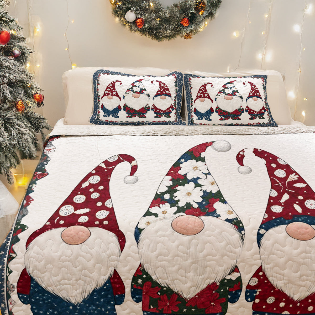 Shineful All Season Quilt 3-Piece Set Winter Gnome Triplet