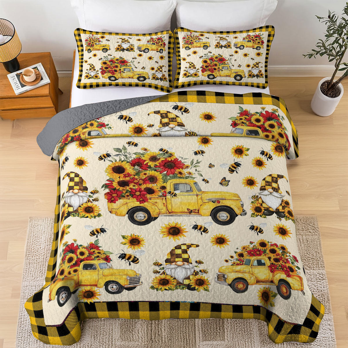 Shineful All Season Quilt 3-Piece Set Bee Kisses