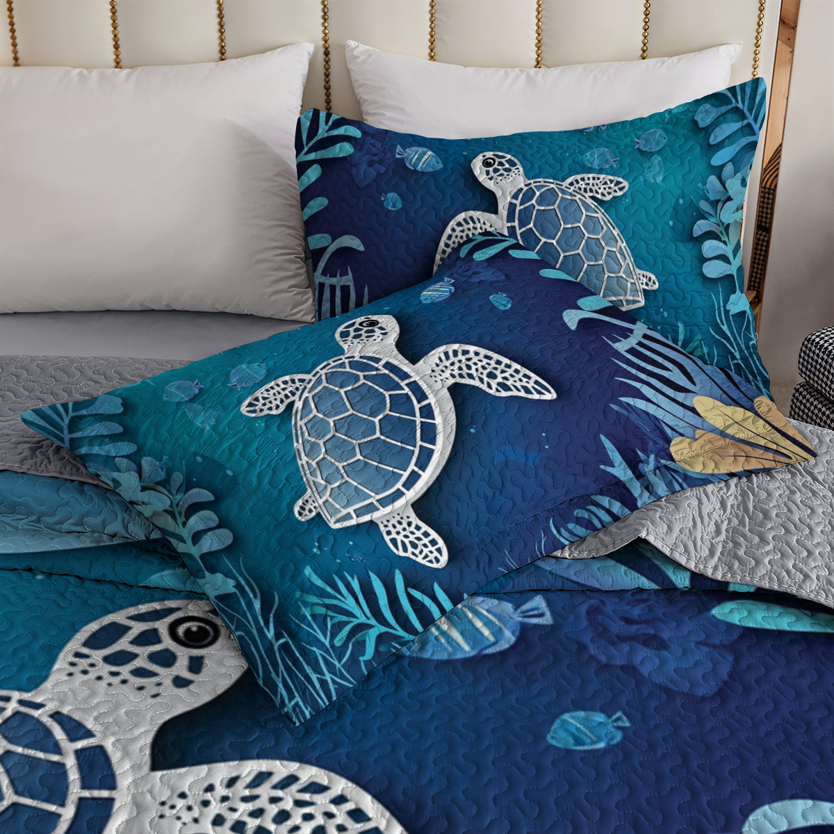 Shineful All Season Quilt 3-Piece Set Sea Turtle Under The Ocean