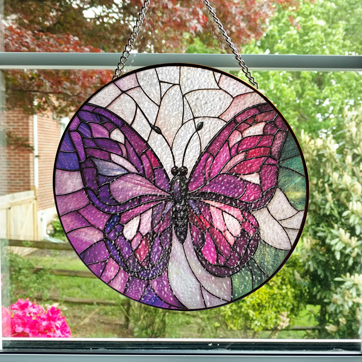 Attrape-soleil en vitrail brillant, élégant papillon violet