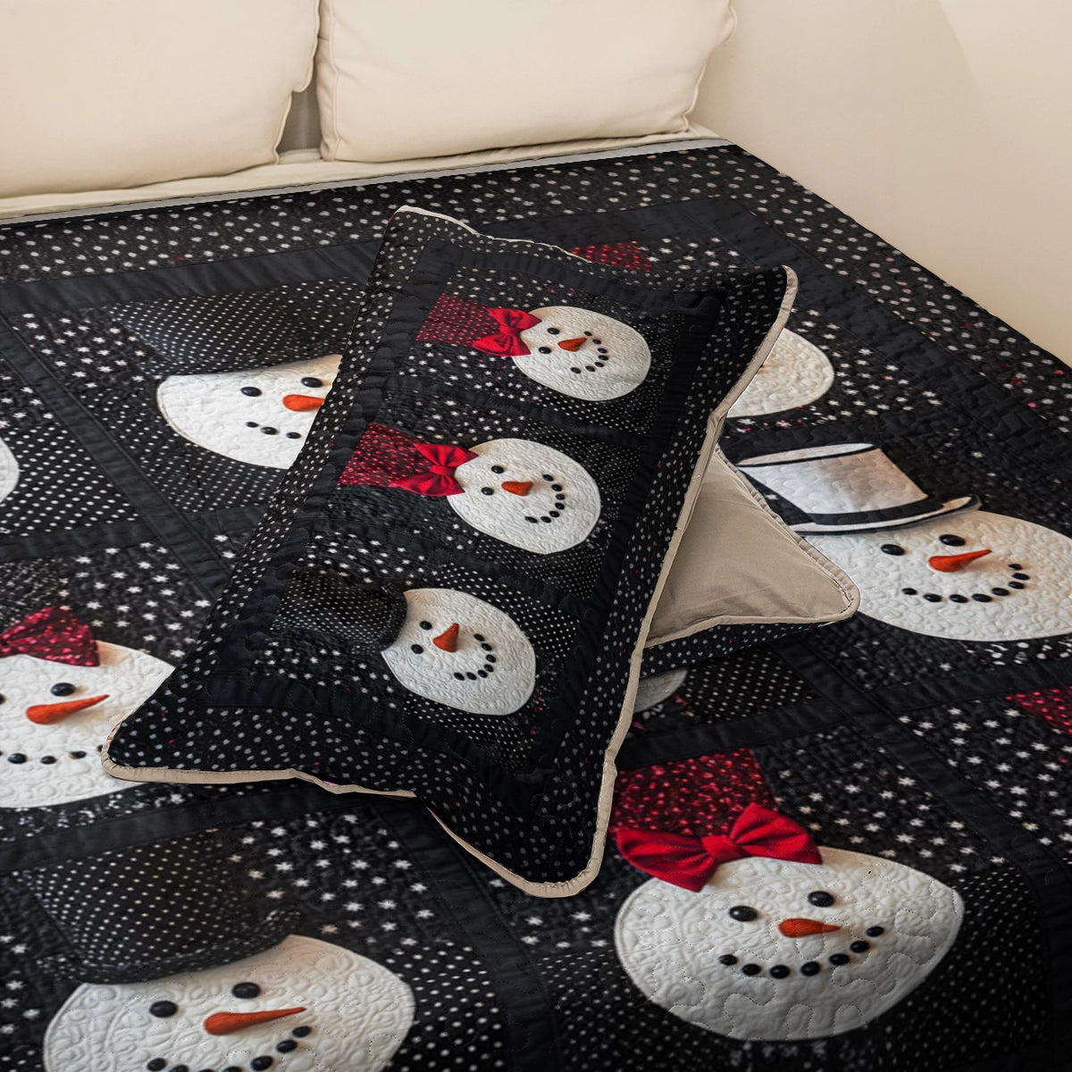 Shineful All Season Quilt 3-Piece Set Elegant Snowman Bowtie