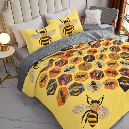 Shineful All Season Quilt 3-Piece Set Bee Buzzing Comfort