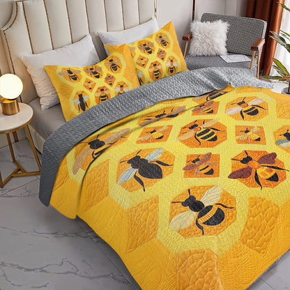 Shineful All Season Quilt 3-Piece Set  Bee Cozy