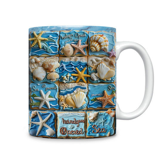 Tasse en céramique brillante avec une belle vue sur la mer