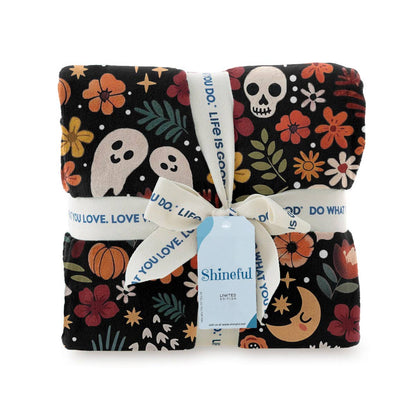 Shineful Fleece Blanket Spooky Chic