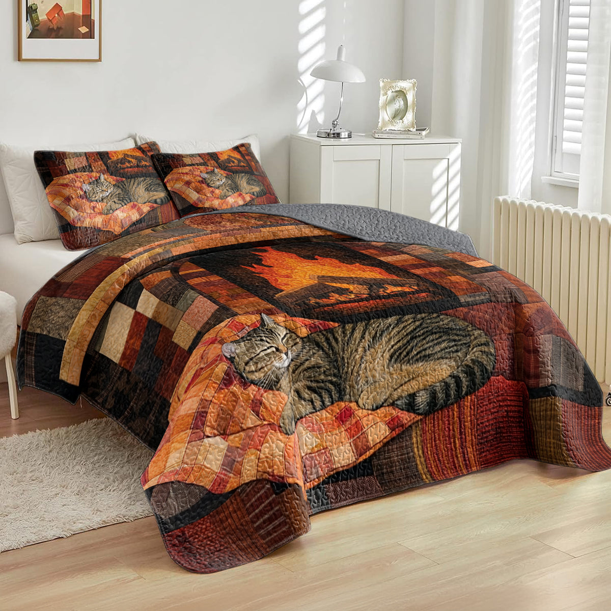 Shineful All Season Quilt 3-Piece Set Cozy Cat By The Fireplace