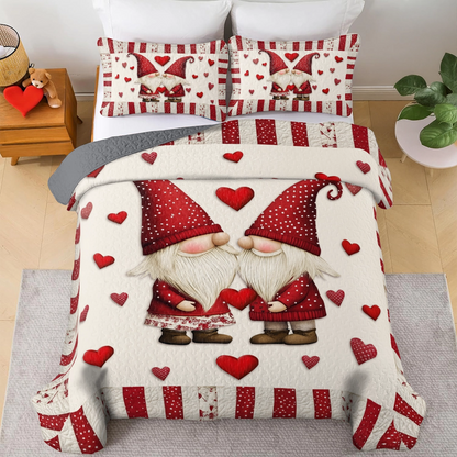 Shineful All Season Quilt 3-Piece Set Hugging Hearts Gnome