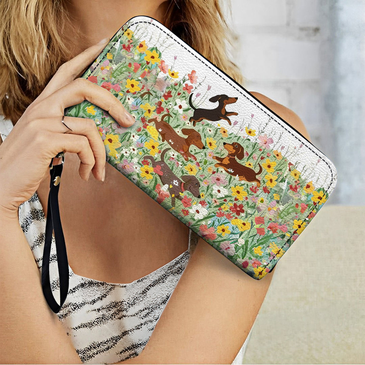 Shineful Leather Clutch Purse With Wristlet Strap Handle Traditional Flower Garden