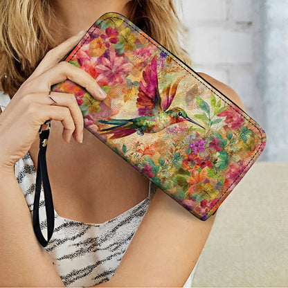 Pochette en cuir brillante avec dragonne et poignée Hummingbird Bliss