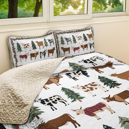 Shineful All Season Quilt 3-Piece Set Evergreen Christmas Cow