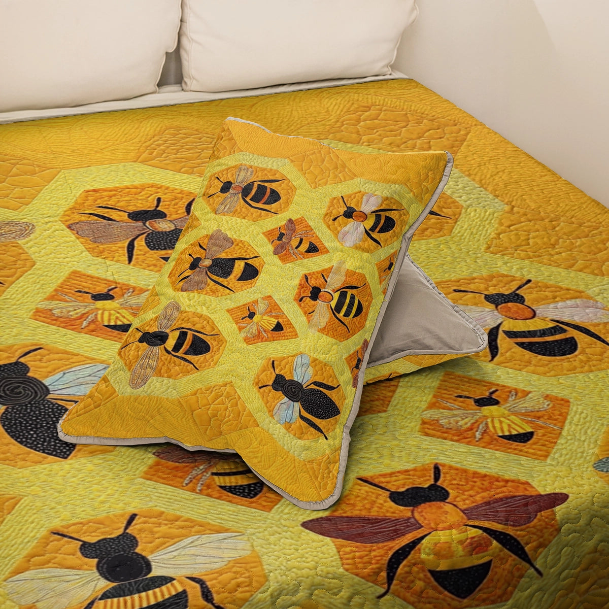 Shineful All Season Quilt 3-Piece Set  Bee Cozy