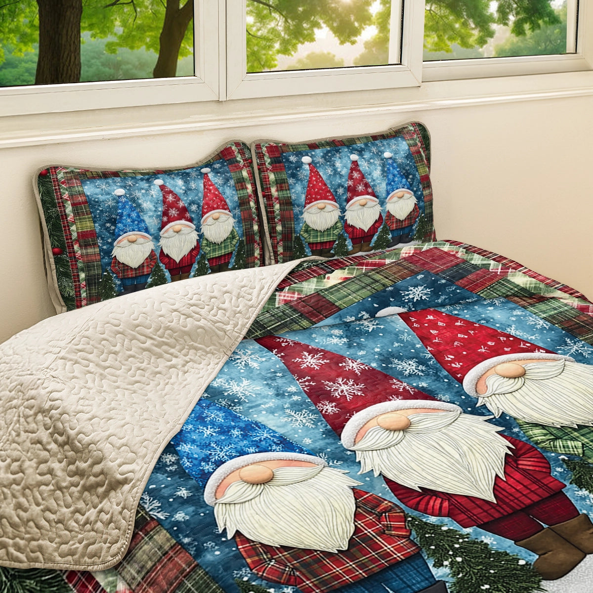 Shineful All Season Quilt 3-Piece Set - Cozy Christmas Gnome