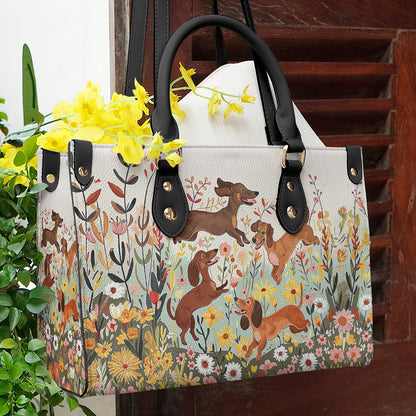 Sac en cuir brillant personnalisé motif teckel floral