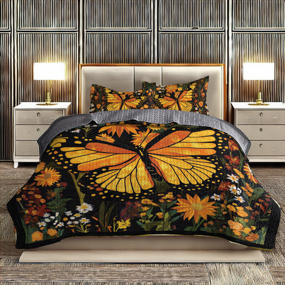 Shineful All Season Quilt 3-Piece Set Gogerous Monarch