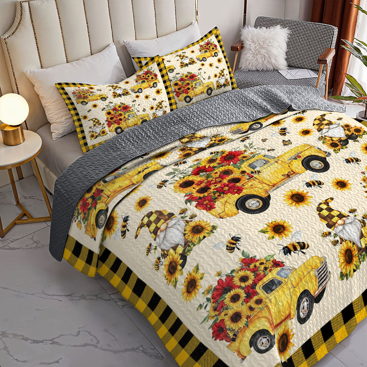 Shineful All Season Quilt 3-Piece Set Bee Kisses