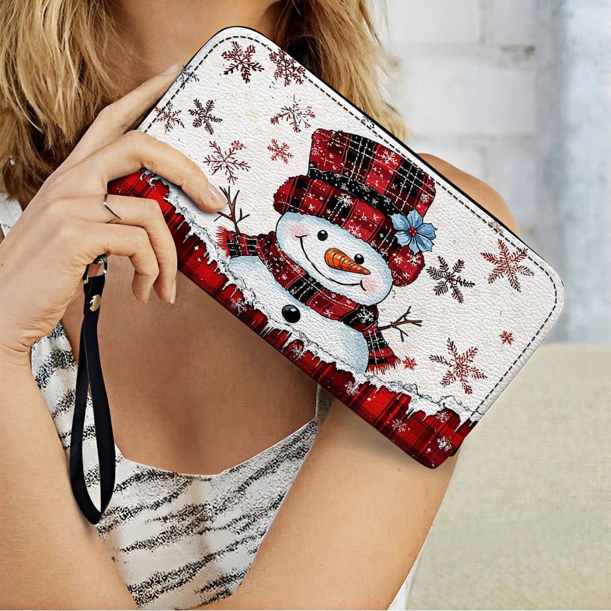 Glänzende Leder Clutch mit Trageriemen und Karomuster, Schneemann-Freude