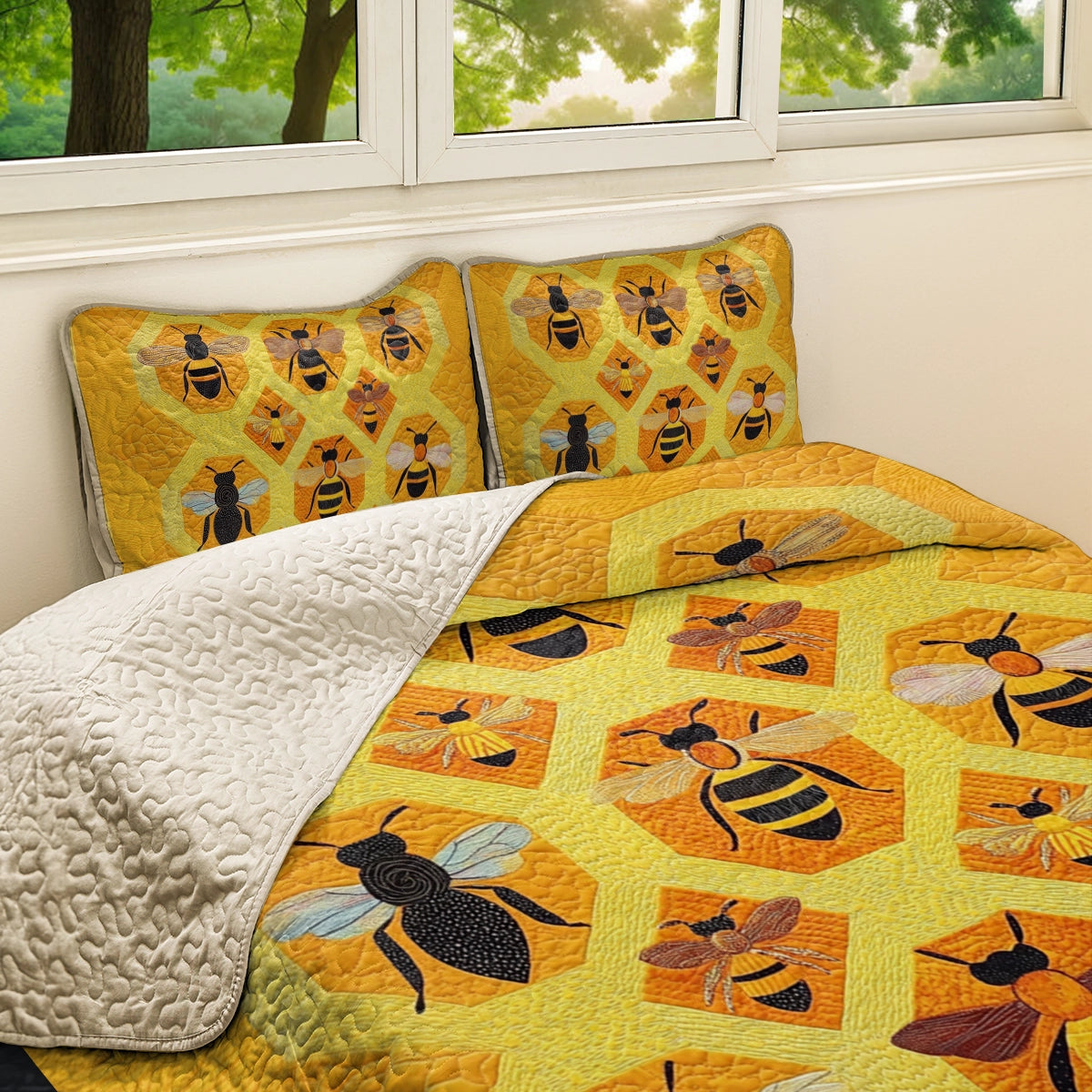 Shineful All Season Quilt 3-Piece Set  Bee Cozy