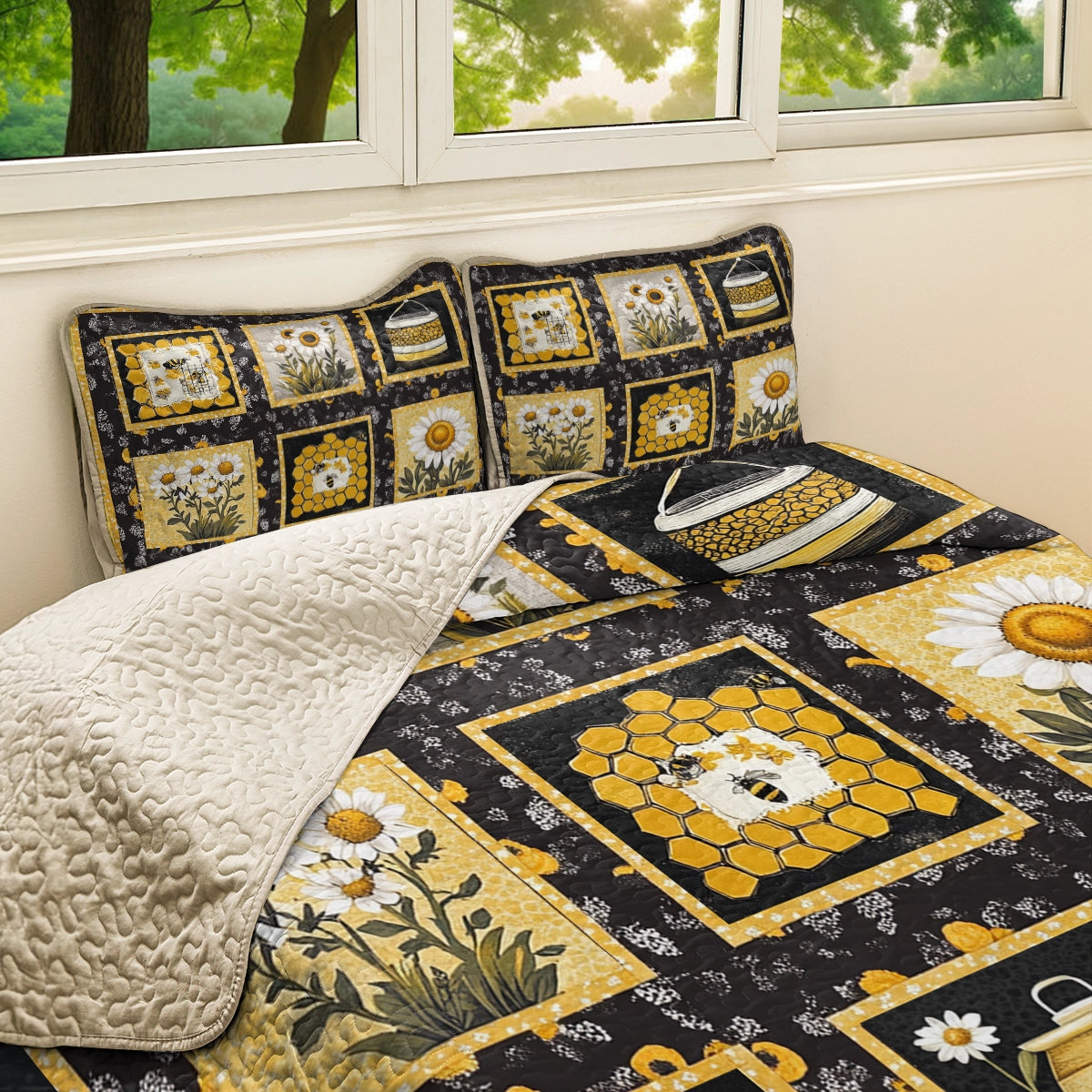 Shineful All Season Quilt 3-Piece Set Sunflower Bee Haven