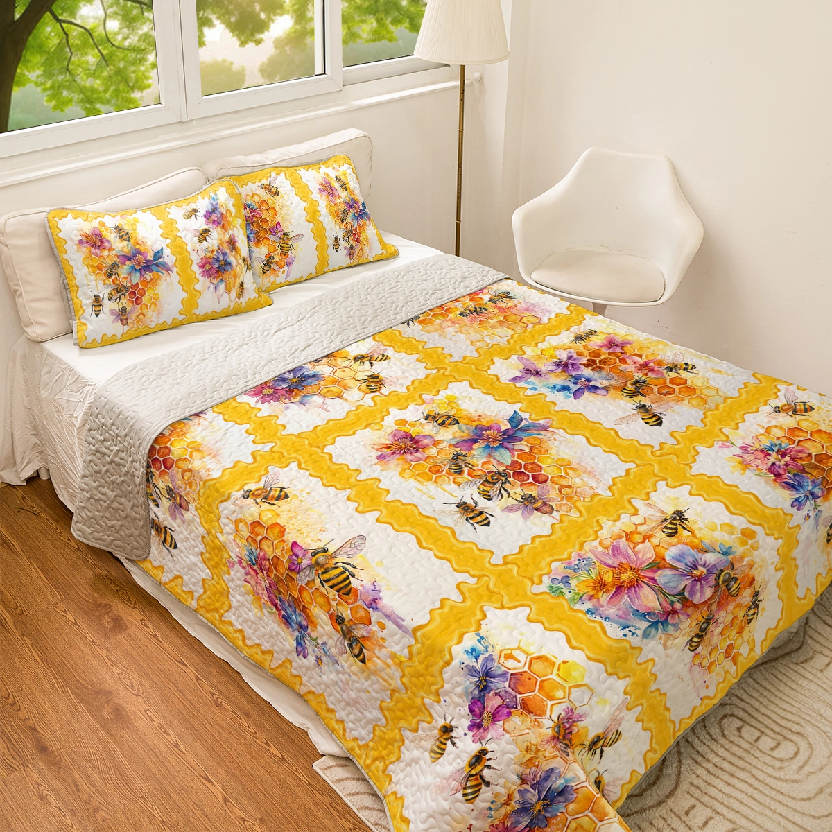 Shineful All Season Quilt 3-Piece Set Honeybee Harmony