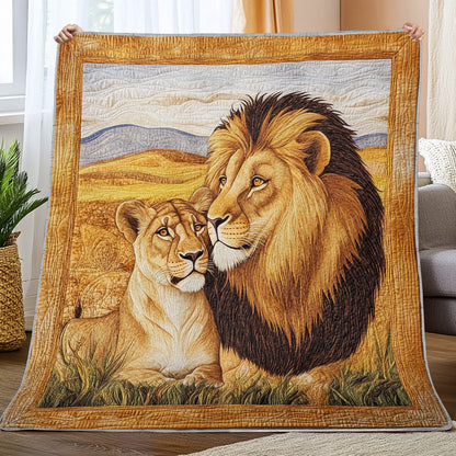 Couverture matelassée en fausse fourrure à imprimé plat brillant - Lions royaux au cœur de la savane dorée