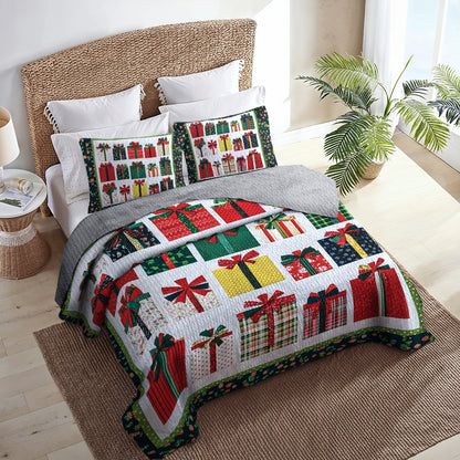 Shineful All Season Quilt 3-Piece Set - Christmas Gifts Wrapped In Joy