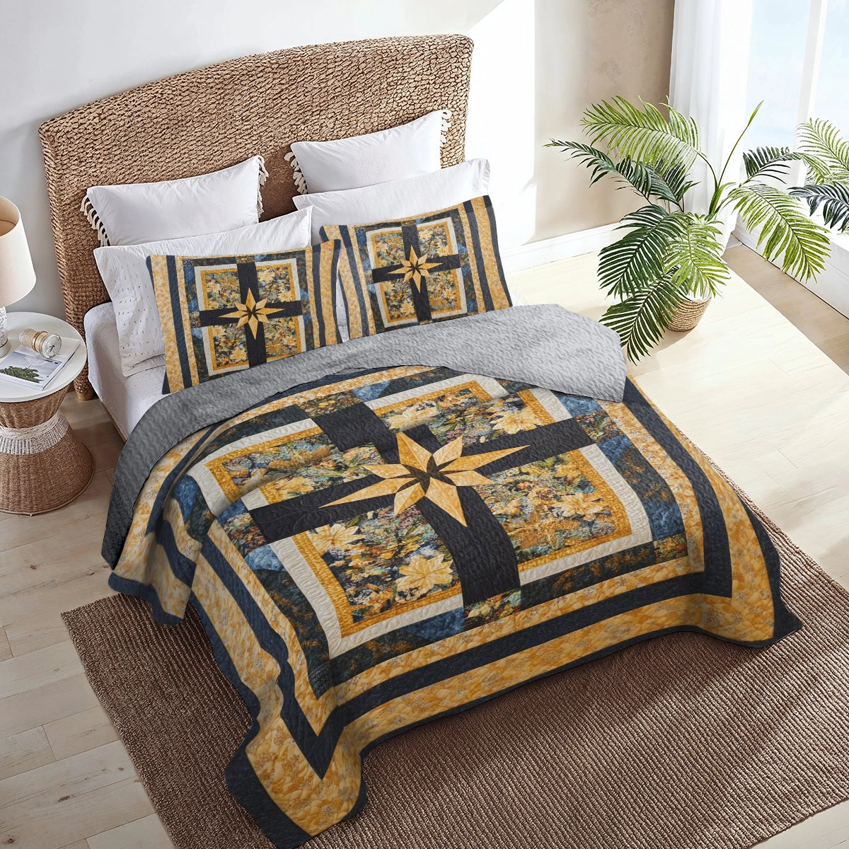 Shineful All Season Quilt 3-Piece Set God Golden Compass