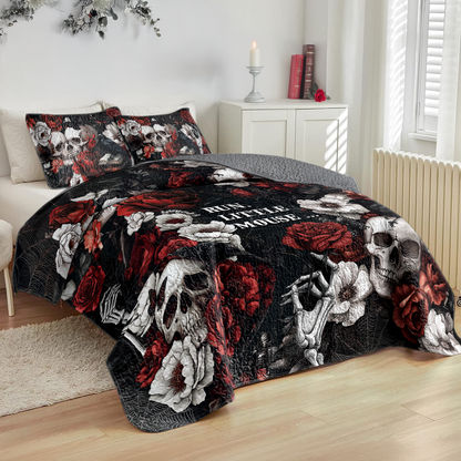 Shineful All Season Quilt 3-Piece Set Haunting Gothic Love