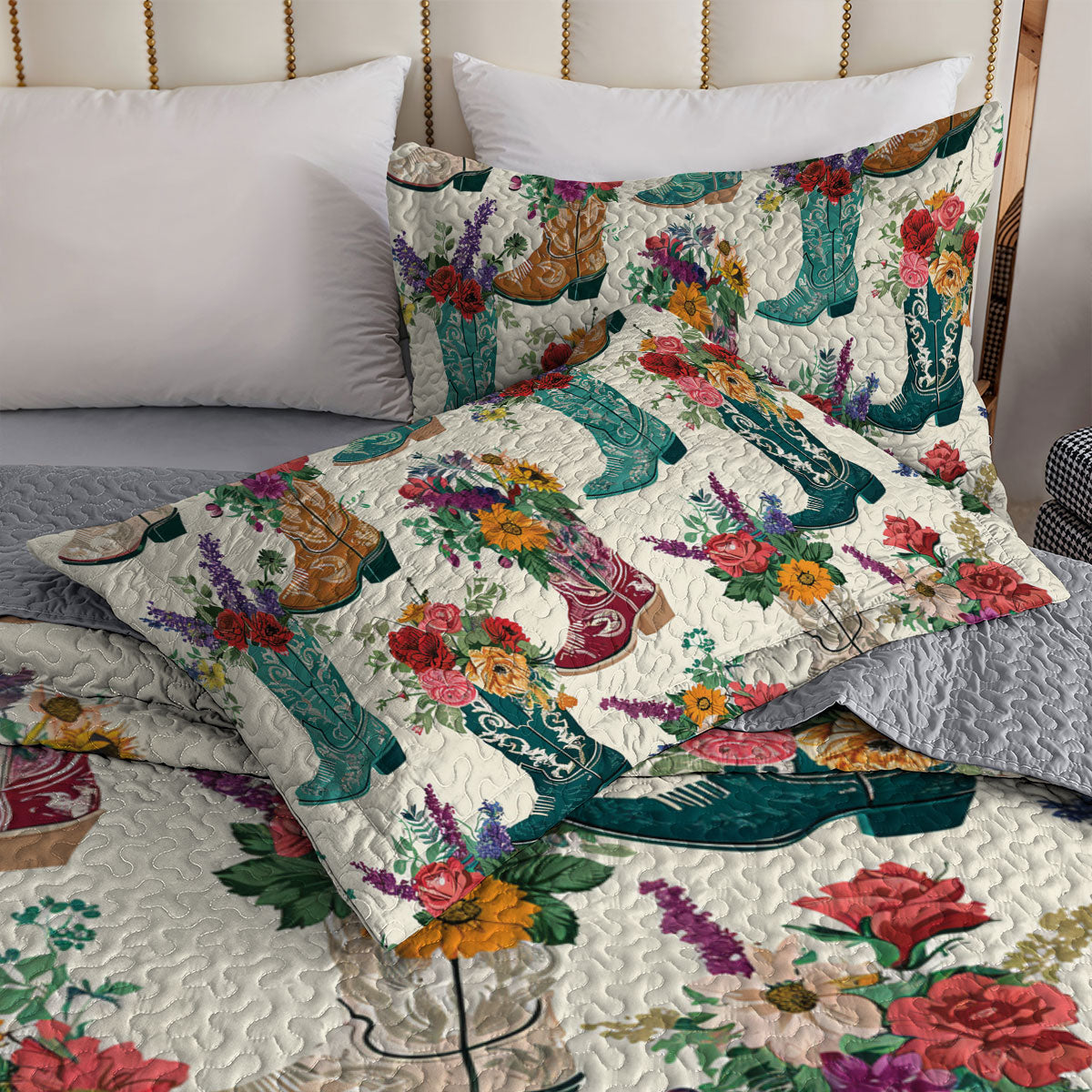 Shineful All Season Quilt 3-Piece Set Wildflower Boots