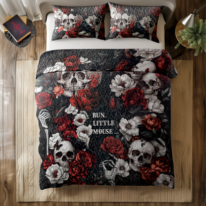 Shineful All Season Quilt 3-Piece Set Haunting Gothic Love