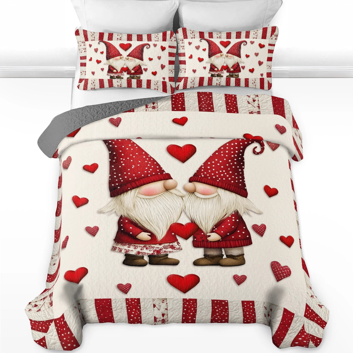 Shineful All Season Quilt 3-Piece Set Hugging Hearts Gnome