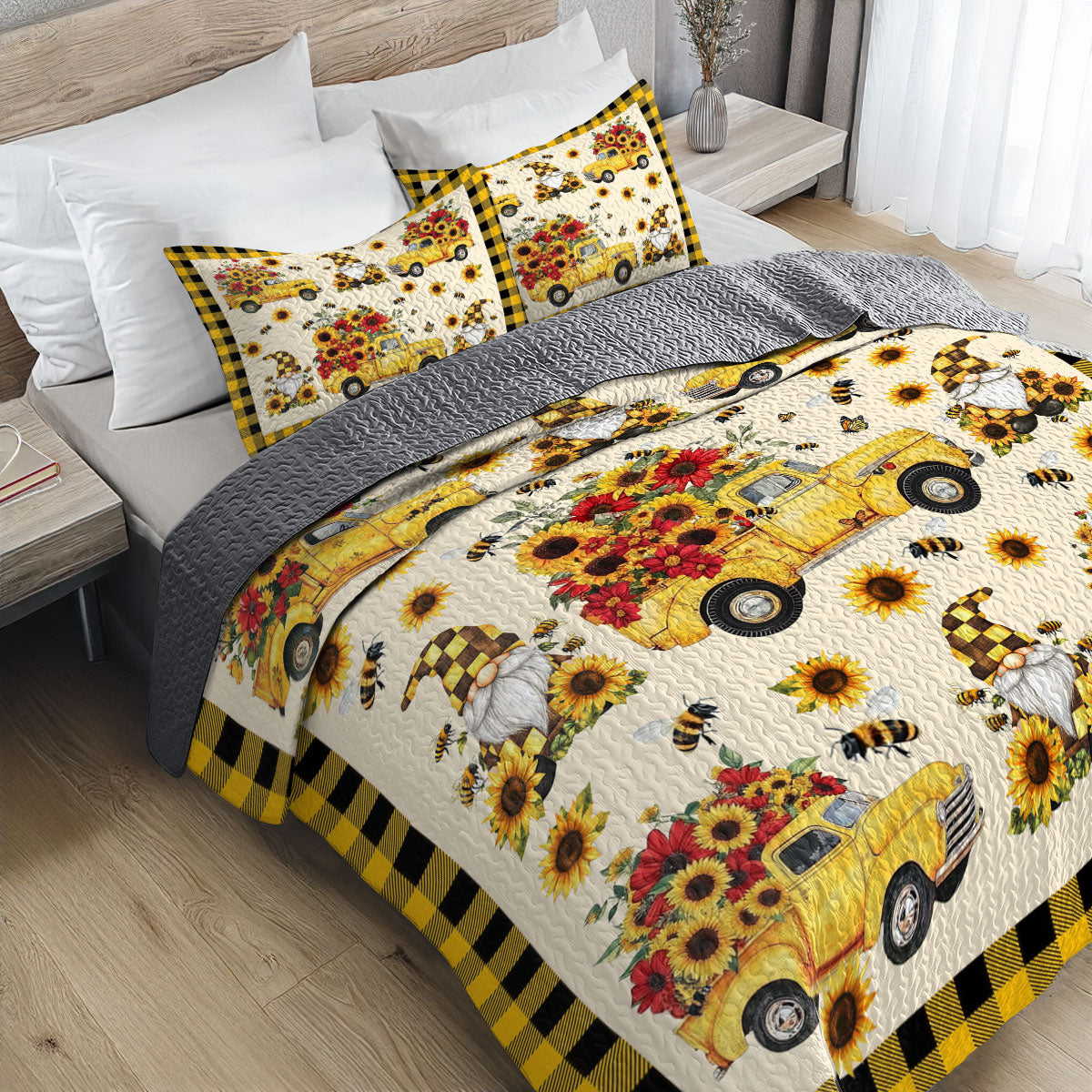 Shineful All Season Quilt 3-Piece Set Bee Kisses