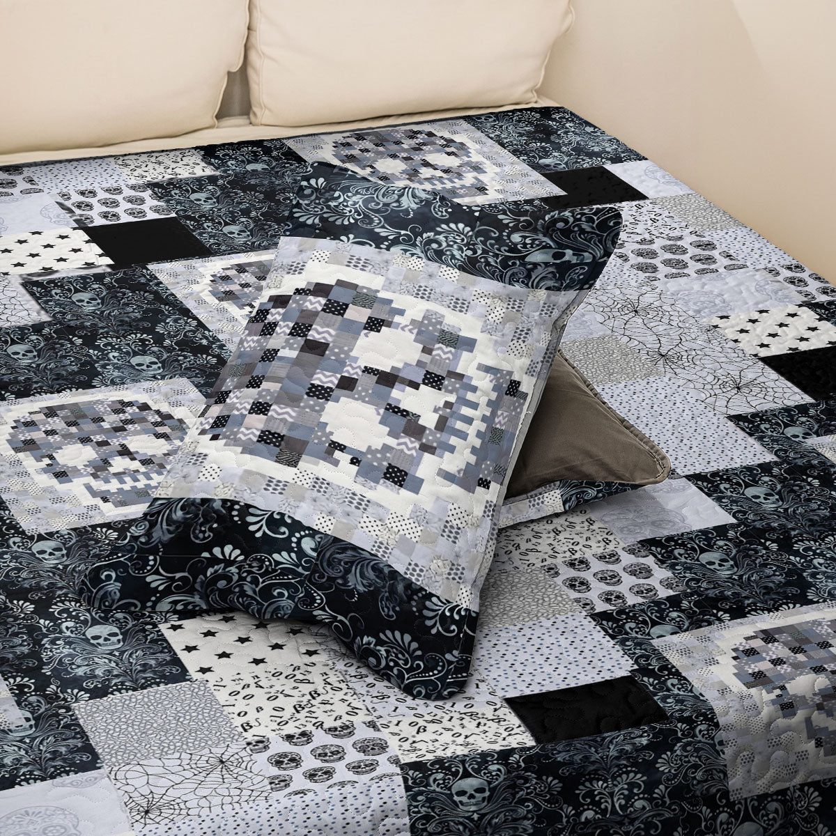 Shineful All Season Quilt 3-Piece Set Vintage Skull