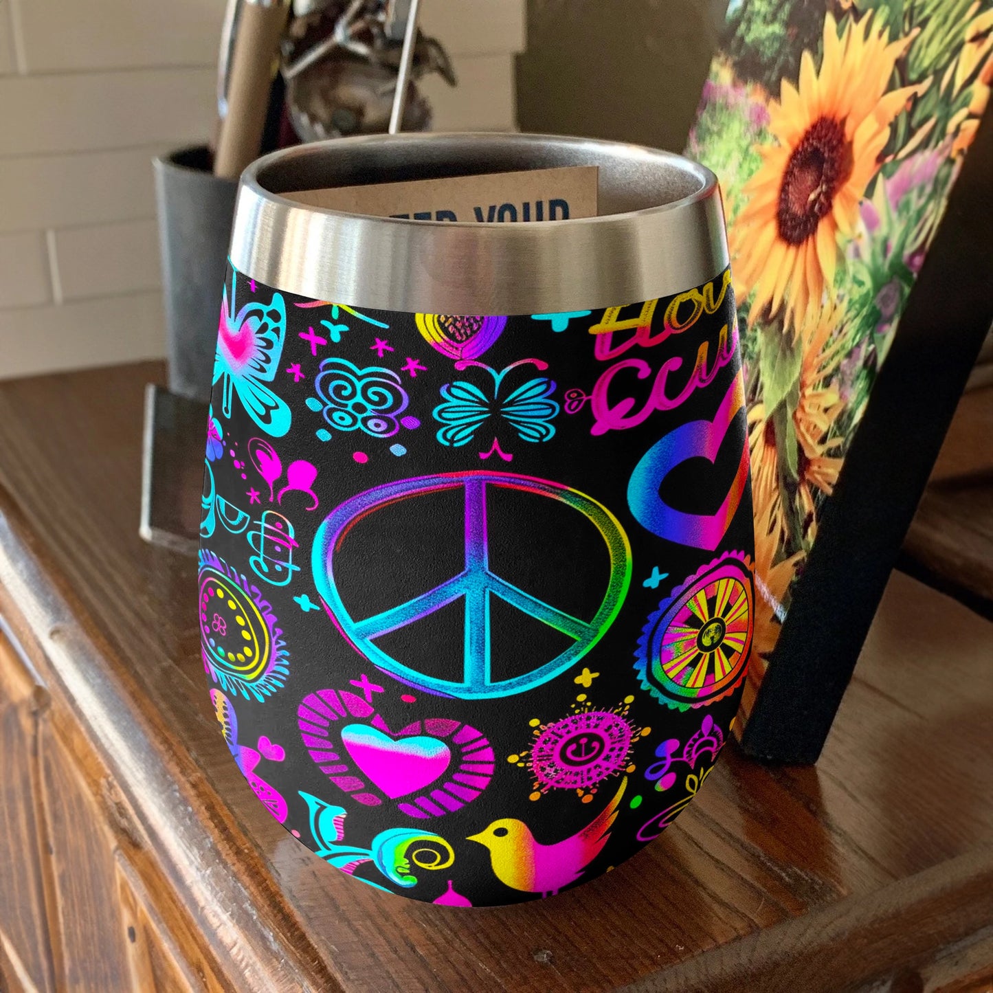 Glänzender Weinbecher Hippie Peace Zeichen