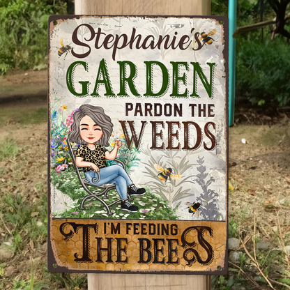 I'm Feeding The Bees - Personalized 2D Flat Print Metal Sign