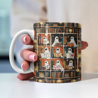 Tasse en céramique brillante avec des lecteurs fantômes effrayants