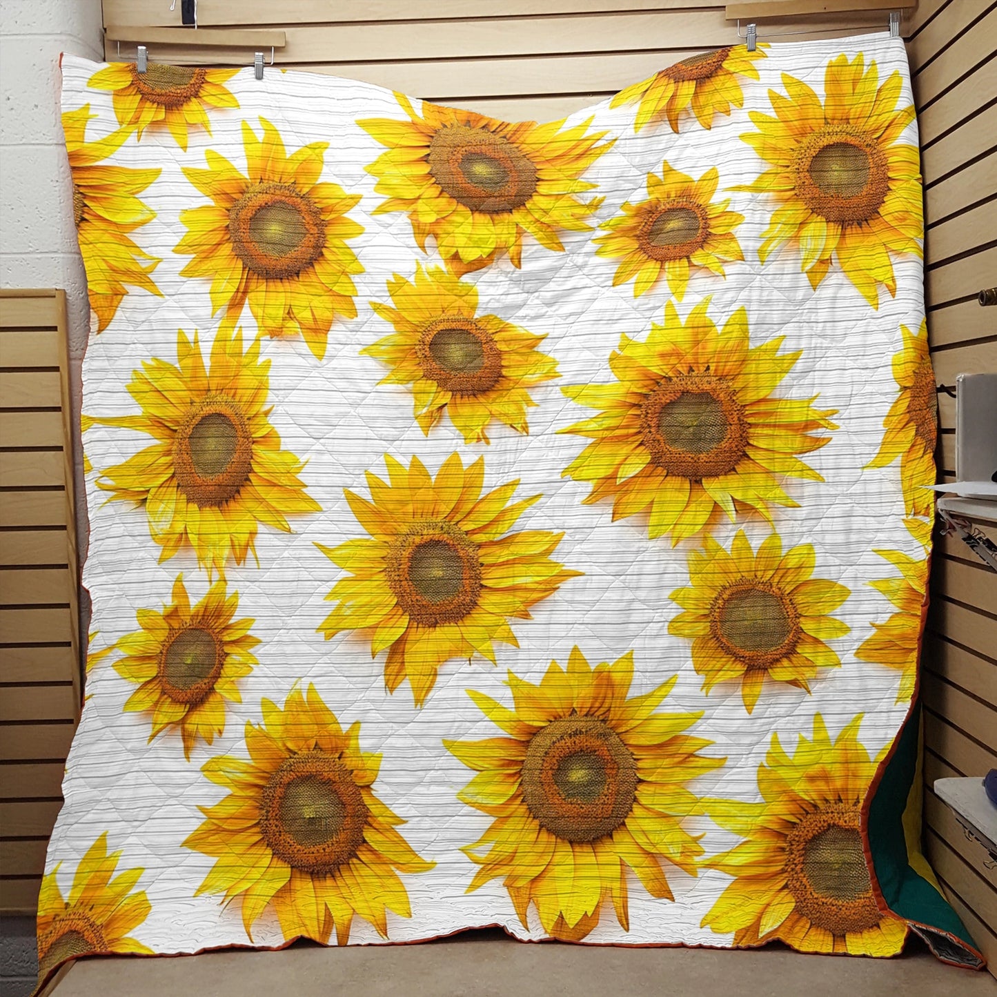 Shineful Flat Print Faux Quilt Blanket Vibrant Sun Flower