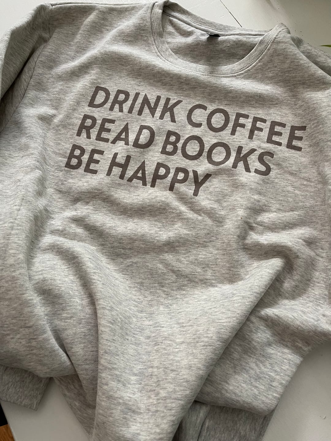 Sweat-shirts brillants Buvez du café Lisez des livres Soyez heureux