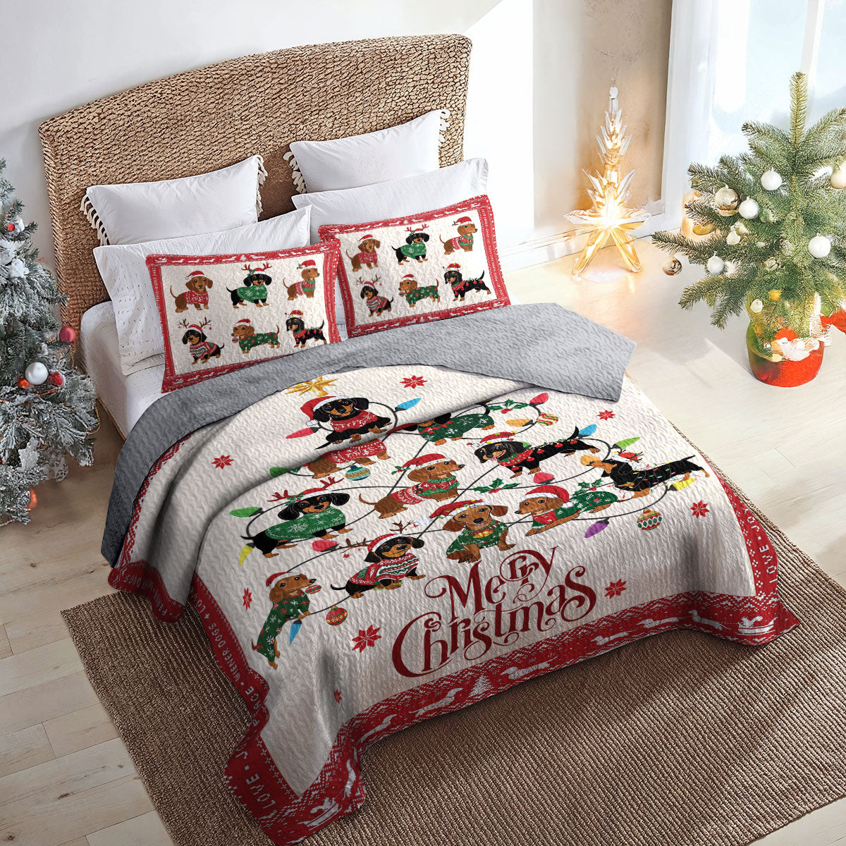 Shineful All Season Quilt 3-Piece Set Dachshund Holiday