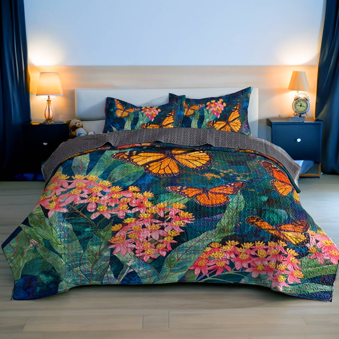 Shineful All Season Quilt 3-Piece Set Shineful All Season Quilt 3-Piece Set Charming Monarch Butterflies And Milkweed Plant