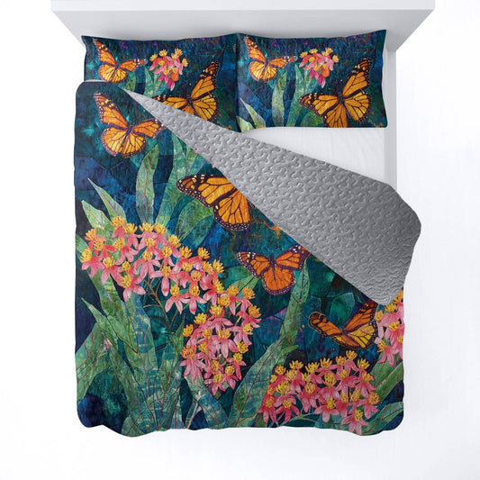 Shineful All Season Quilt 3-Piece Set Shineful All Season Quilt 3-Piece Set Charming Monarch Butterflies And Milkweed Plant