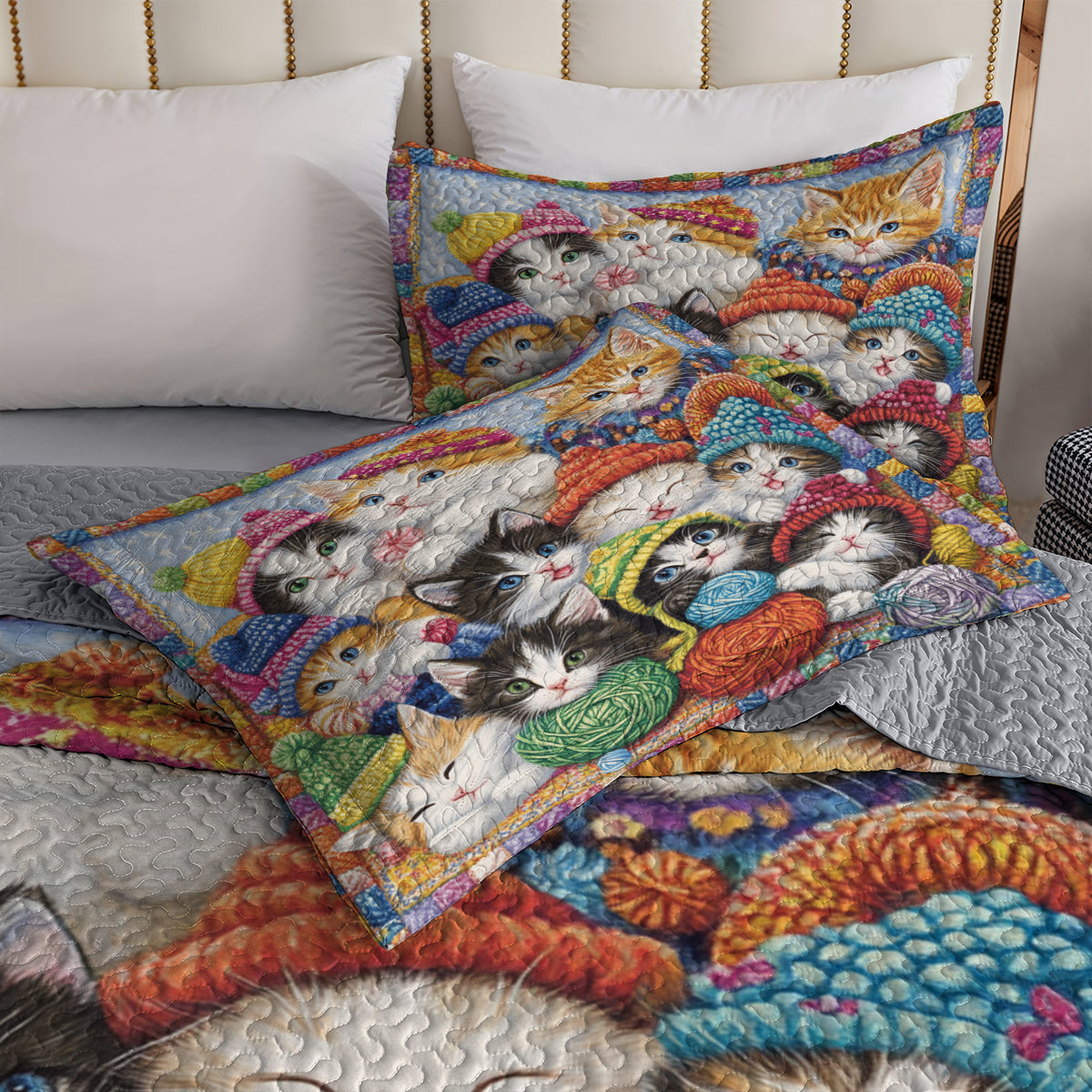 Shineful All Season Quilt 3-Piece Set Cozy Knitted Kittens