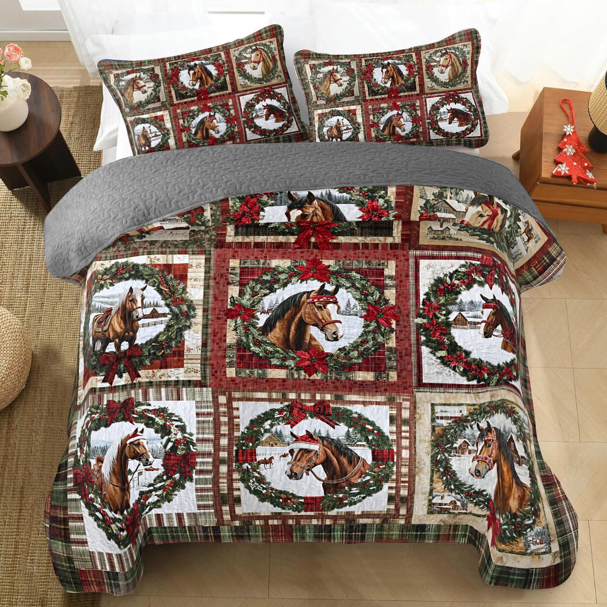 Shineful All Season Quilt 3-Piece Set Horse Holiday Hooves